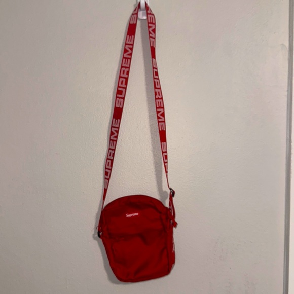 Supreme Shoulder Bag (RED)